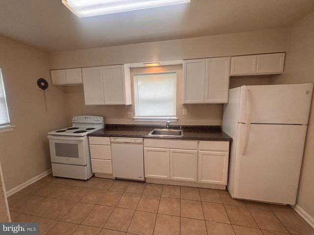 11203 DODSON LN, Silver Spring, MD 20902