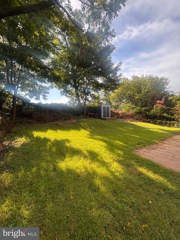 11203 DODSON LN, Silver Spring, MD 20902