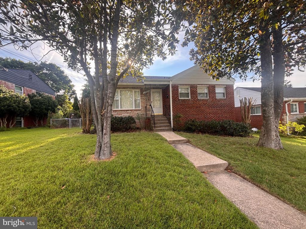11203 DODSON LN, Silver Spring, MD 20902