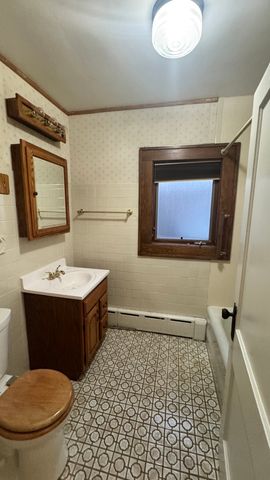 110 N Pine Street, Elmhurst, IL 60126