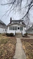 110 N Pine Street, Elmhurst, IL 60126