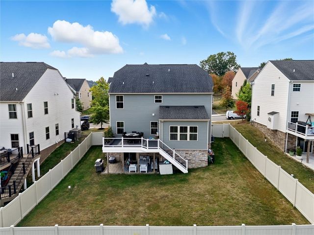 2907 Pinnacle Dr, South Fayette, PA 15057