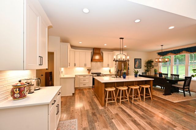 632 Weeping Willow Rd, Hendersonville, TN 37075