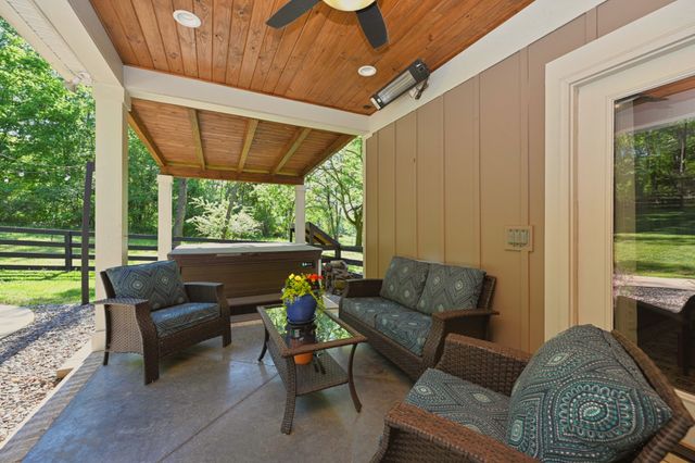632 Weeping Willow Rd, Hendersonville, TN 37075