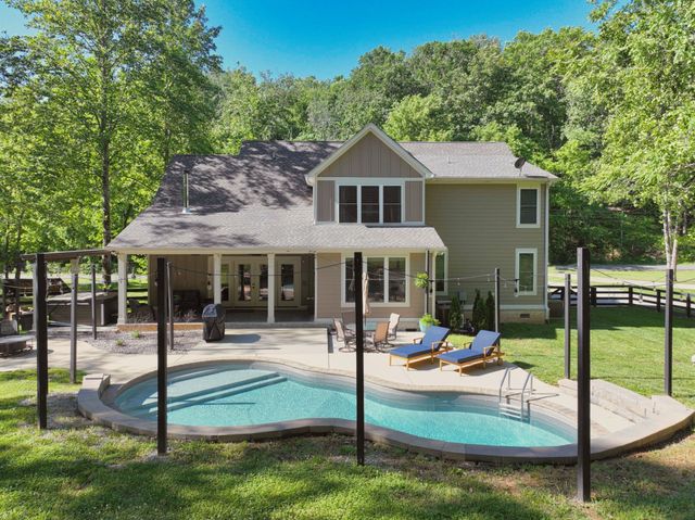 632 Weeping Willow Rd, Hendersonville, TN 37075