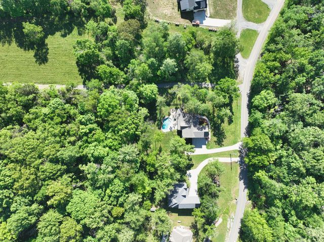 632 Weeping Willow Rd, Hendersonville, TN 37075