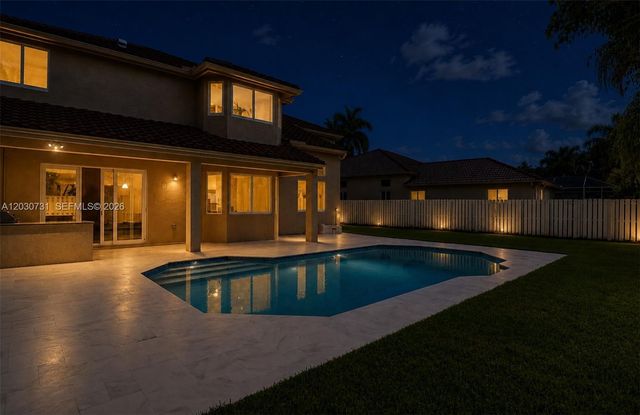852 Heritage Drive, Weston, FL 33326