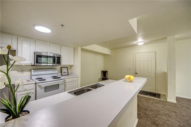 4149 Residence DR 809, Fort Myers, FL 33901