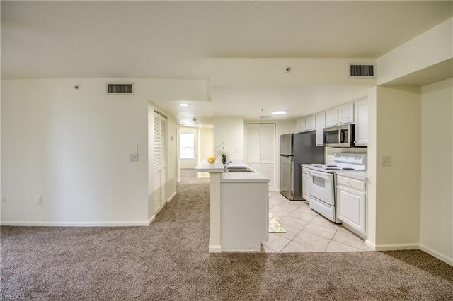 4149 Residence DR 809, Fort Myers, FL 33901