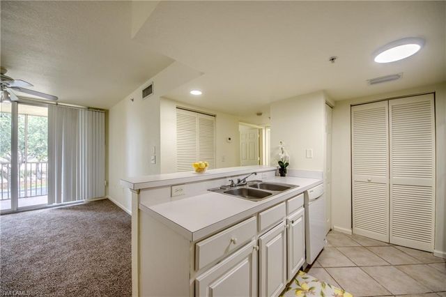 4149 Residence DR 809, Fort Myers, FL 33901