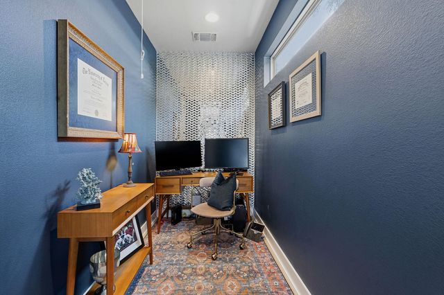 1000 Ellingson LN 1, Austin, TX 78751