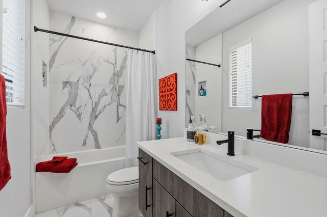 1000 Ellingson LN 1, Austin, TX 78751
