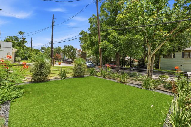 1000 Ellingson LN 1, Austin, TX 78751