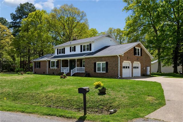 101 Azalea DR, Yorktown, VA 23692