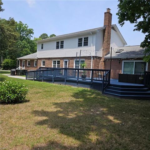 101 Azalea DR, Yorktown, VA 23692