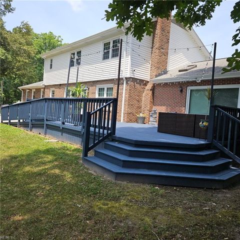 101 Azalea DR, Yorktown, VA 23692