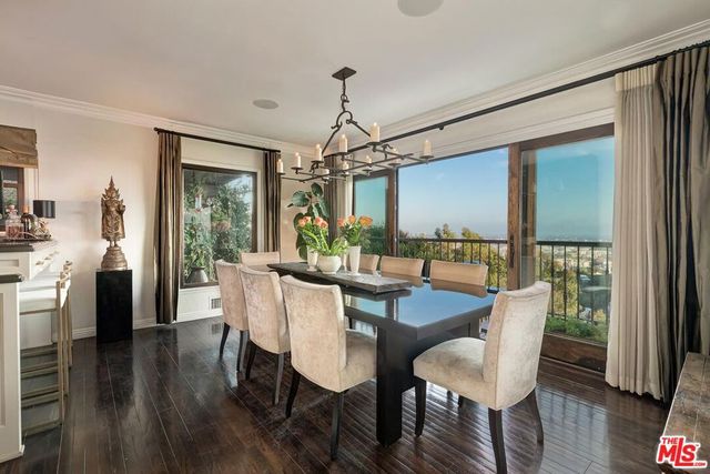 6910 Los Tilos Road, Los Angeles, CA 90068