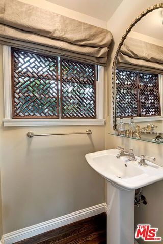 6910 Los Tilos Road, Los Angeles, CA 90068