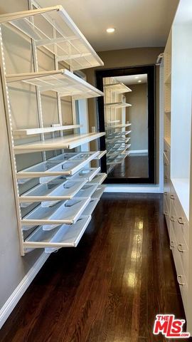 6910 Los Tilos Road, Los Angeles, CA 90068