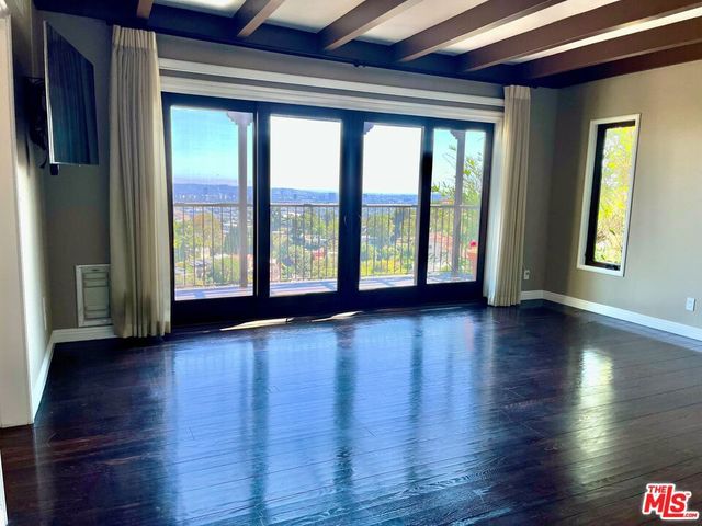 6910 Los Tilos Road, Los Angeles, CA 90068
