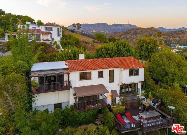 6910 Los Tilos Road, Los Angeles, CA 90068