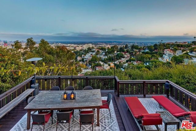 6910 Los Tilos Road, Los Angeles, CA 90068