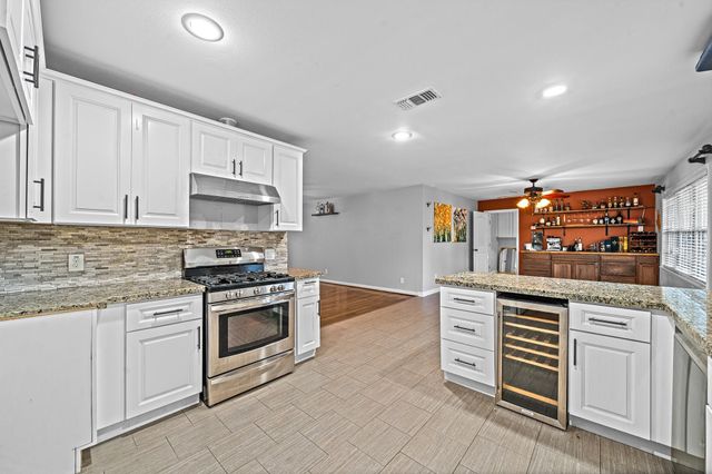 5606 Warm Springs Road, Houston, TX 77035
