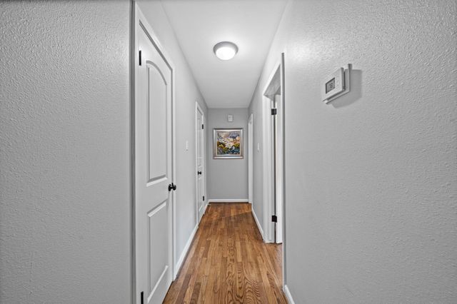 5606 Warm Springs Road, Houston, TX 77035