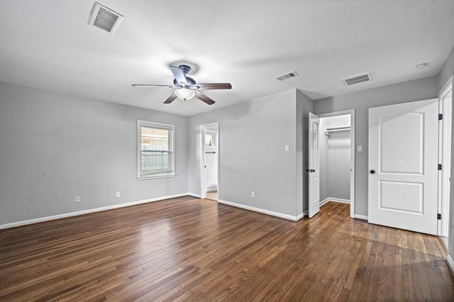 5606 Warm Springs Road, Houston, TX 77035