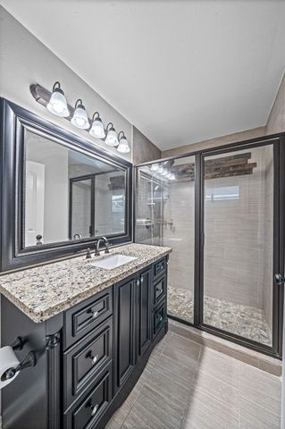 5606 Warm Springs Road, Houston, TX 77035