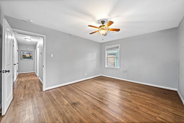 5606 Warm Springs Road, Houston, TX 77035