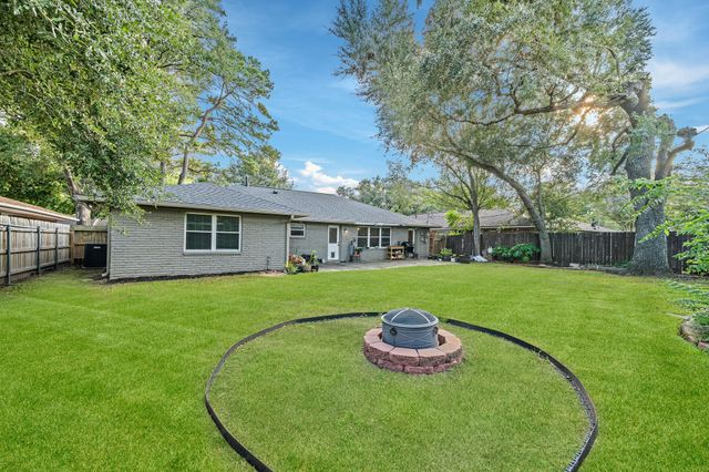 5606 Warm Springs Road, Houston, TX 77035