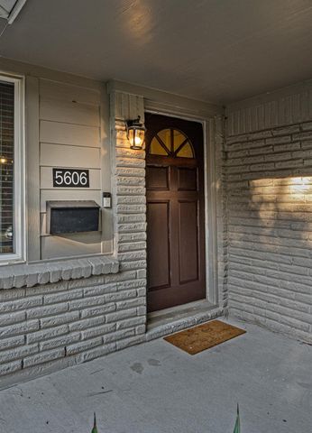 5606 Warm Springs Road, Houston, TX 77035