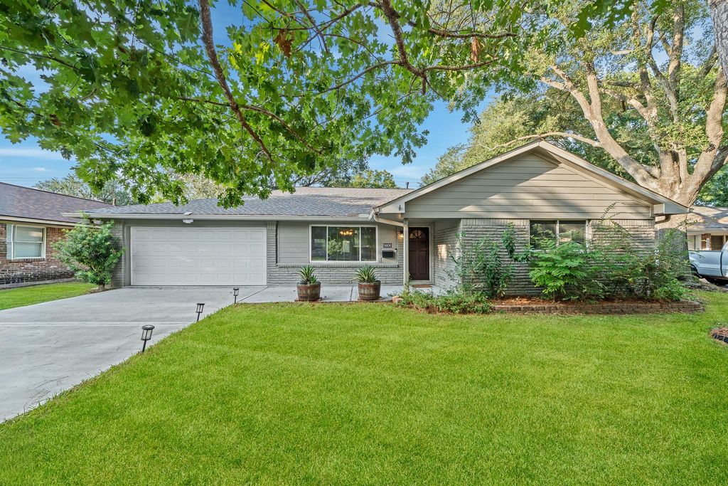 5606 Warm Springs Road, Houston, TX 77035