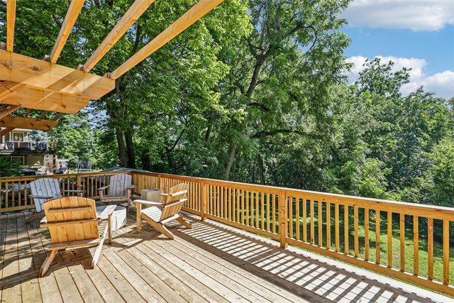 1551 NW 75th Street, Clive, IA 50325