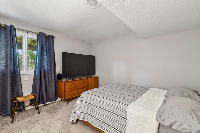 1551 NW 75th Street, Clive, IA 50325