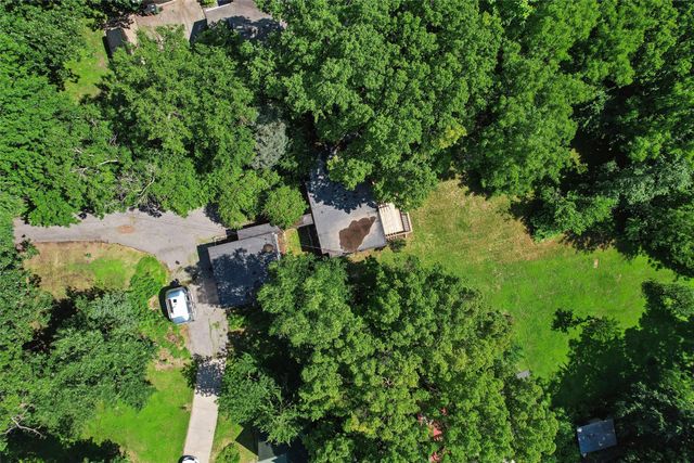 1551 NW 75th Street, Clive, IA 50325