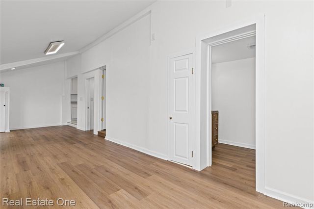 24713 Lois Lane, Southfield, MI 48075
