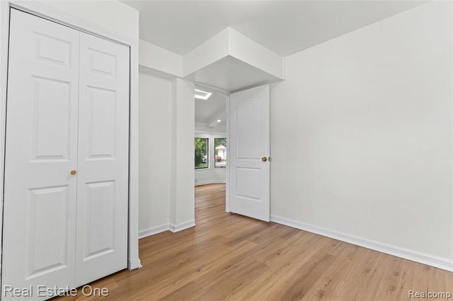24713 Lois Lane, Southfield, MI 48075