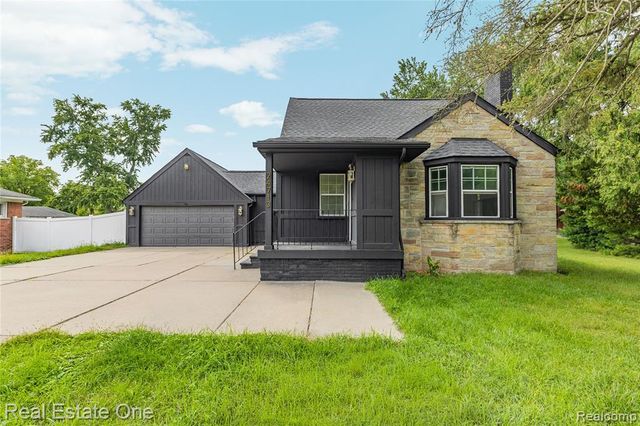 24713 Lois Lane, Southfield, MI 48075