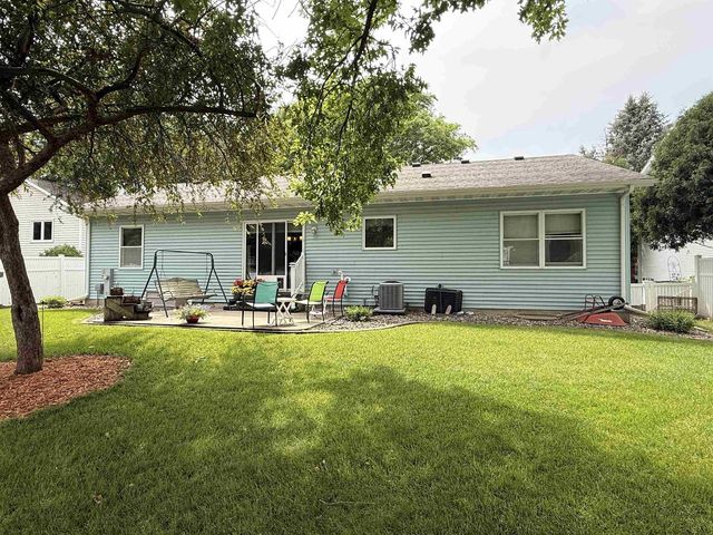 1820 Edon Drive, Janesville, WI 53546