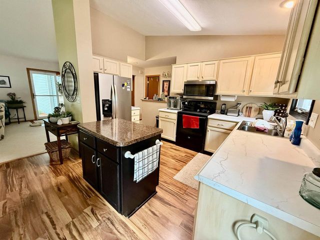 1820 Edon Drive, Janesville, WI 53546