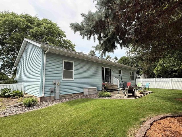 1820 Edon Drive, Janesville, WI 53546