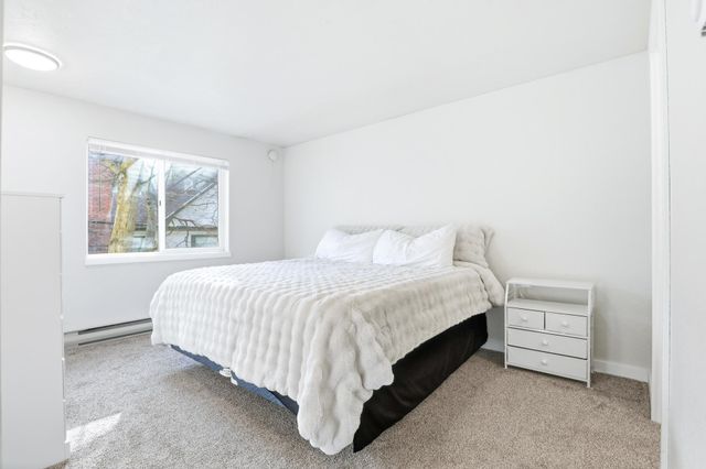 912 W Lincoln Pl, Spokane, WA 99204