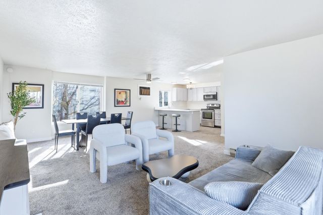 912 W Lincoln Pl, Spokane, WA 99204