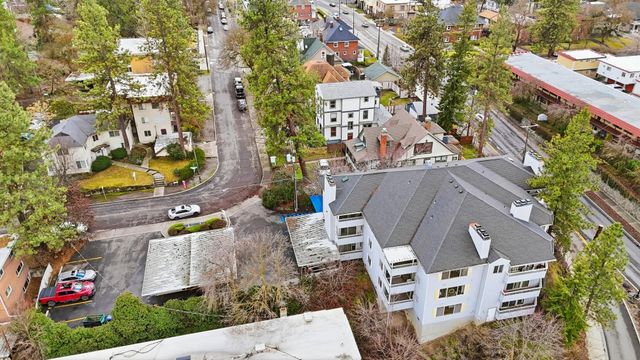 912 W Lincoln Pl, Spokane, WA 99204