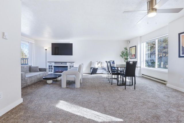 912 W Lincoln Pl, Spokane, WA 99204