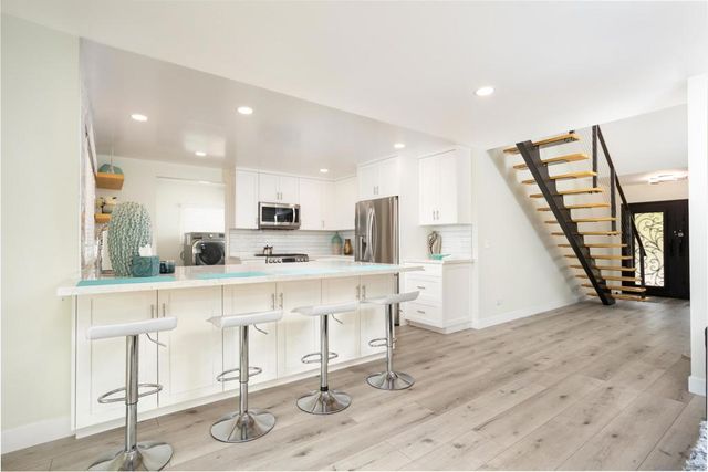 3012 Serbian Pl, San Diego, CA 92117