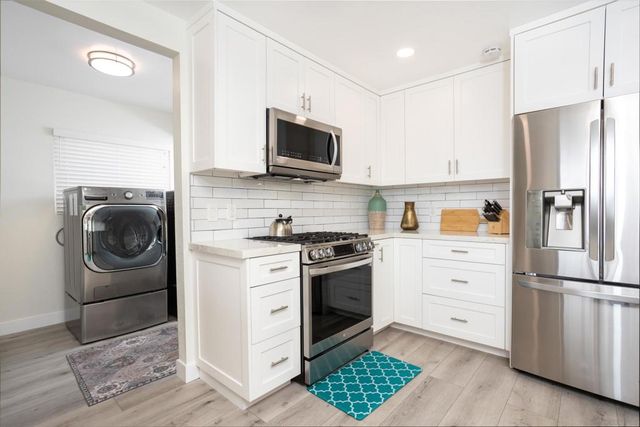 3012 Serbian Pl, San Diego, CA 92117