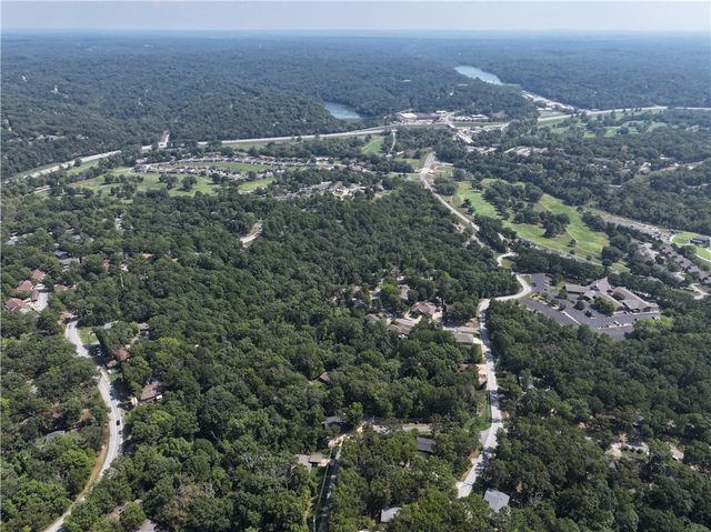 3 Jackson Circle, Bella Vista, AR 72715